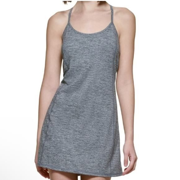 CALVIN KLEIN PERFORMANCE Dress Size Medium Athletic Athleisure NWT Gray Outdoors - Picture 1 of 16